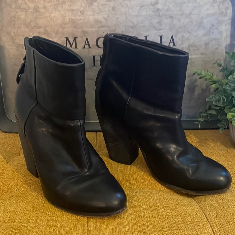 Rag and bone leather black newberry boots size 38.5